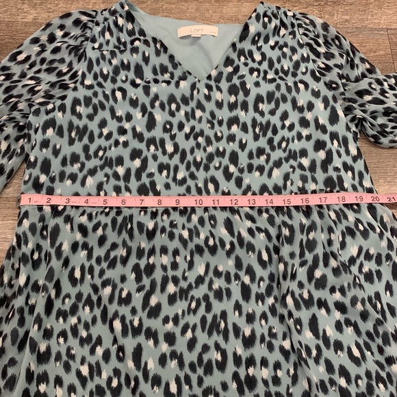 Loft Size Medium Petite Leopard Print V-Neck Swing Dress - Picture 4 of 6